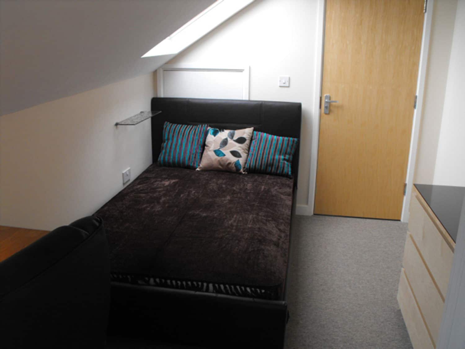 Student flat at The No Place, 2 bedroom flat to rent in Plymouth