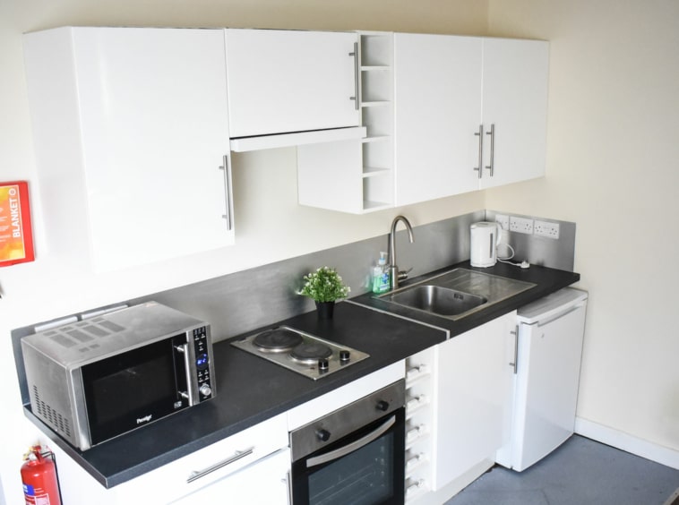 Student flat at The Mutley Tavern, one bedroom studio apartment in Plymouth