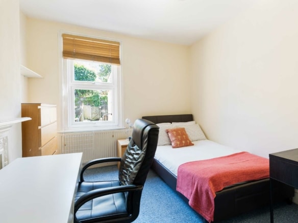 7 Bed House to rent to students at 89 Wells Road, Bath BA2 3AN